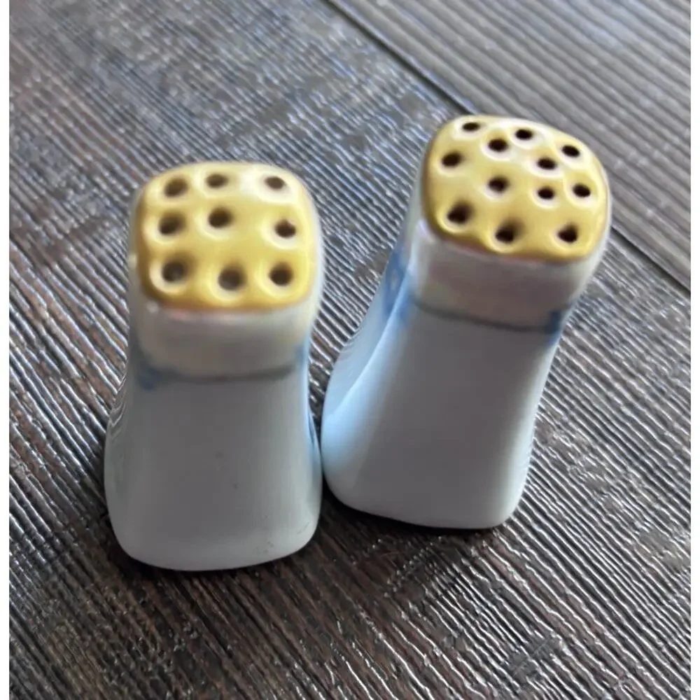 Vintage Porcelain Hand Painted Salt And Pepper Shakers Japan Blue Floral Tiny